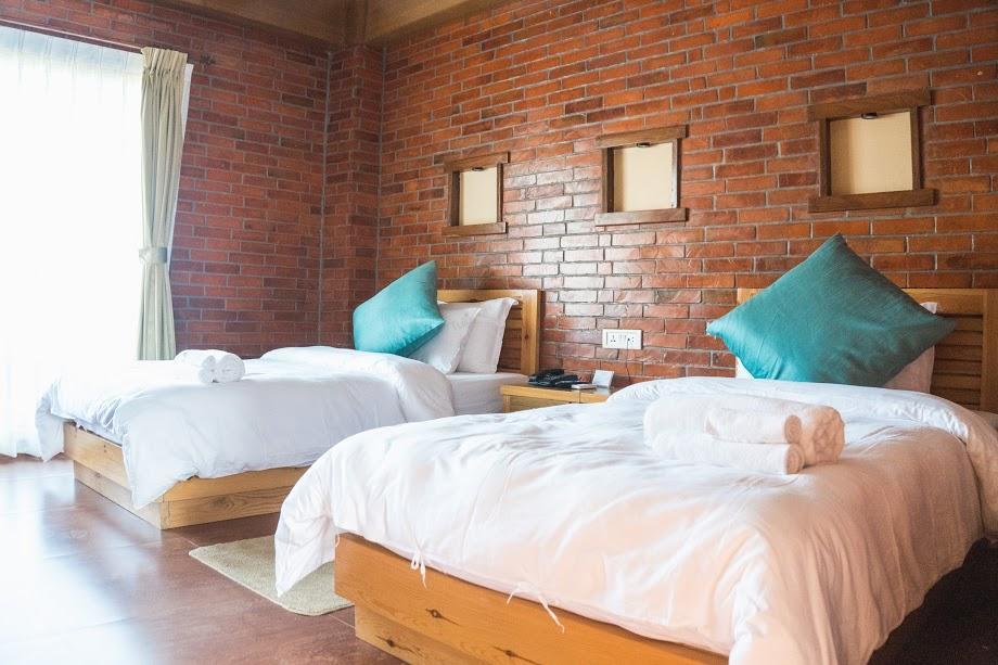 Big Pillow Inn Pokhara Exterior foto