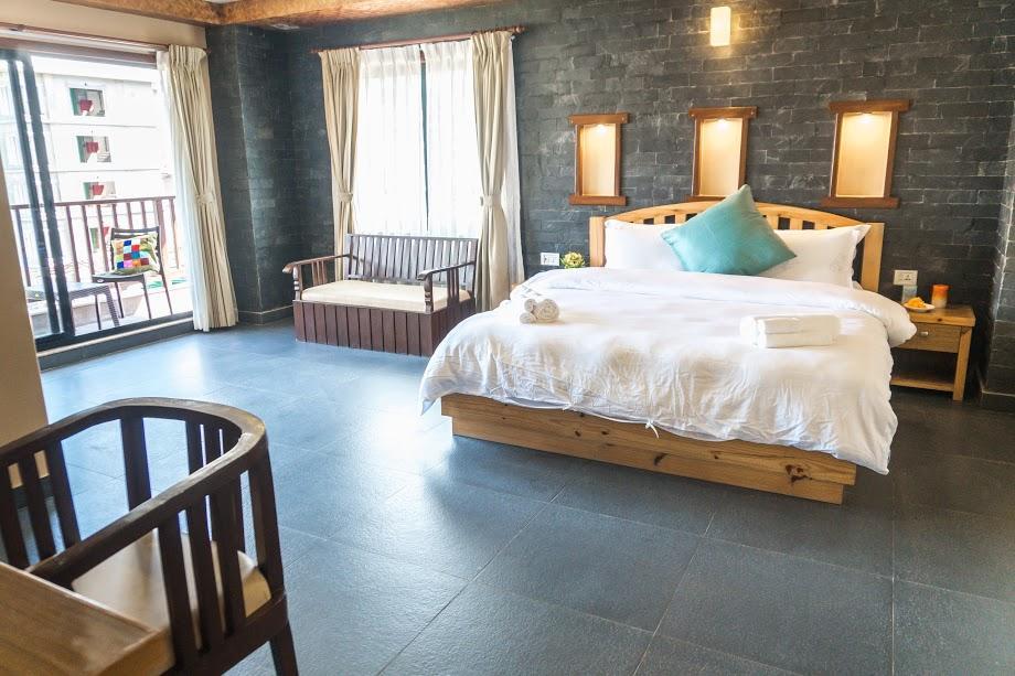Big Pillow Inn Pokhara Exterior foto